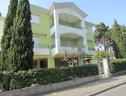 Flat With Large Terrace in Bibione - Beahost