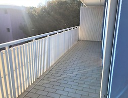 Colorful Flat With sea View - Beahost