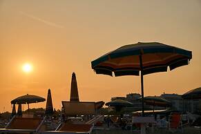 Stay Near the Beach and Thermal Area