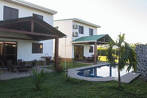 2 Comfortable New Villas Near Pacific, Private Pool With Waterfall!