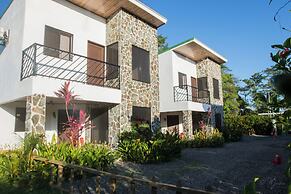 2 Comfortable New Villas Near Pacific, Private Pool With Waterfall!