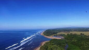 2 Comfortable New Villas Near Pacific, Private Pool With Waterfall!