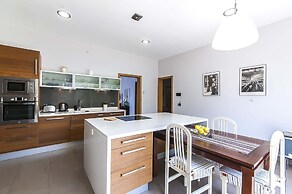 Villa With sea View and Private Pool