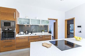 Villa With sea View and Private Pool