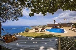 Villa With sea View and Private Pool