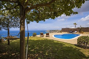 Villa With sea View and Private Pool