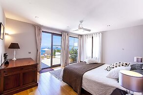 Villa With sea View and Private Pool