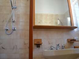 Charming Holiday Home Near The Beach With A Terrace Parking Available,