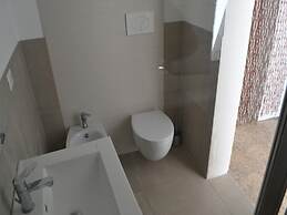 Charming Holiday Home Near The Beach With A Terrace Parking Available,