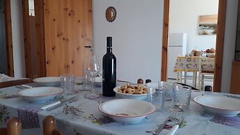 Charming Holiday Home Near The Beach With A Terrace Parking Available,