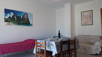 Charming Holiday Home Near The Beach With A Terrace Parking Available,