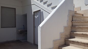 Charming Holiday Home Near The Beach With A Terrace Parking Available,