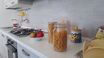 Charming Holiday Home Near The Beach With A Terrace Parking Available,