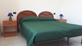 Charming Holiday Home Near The Beach With A Terrace Parking Available,