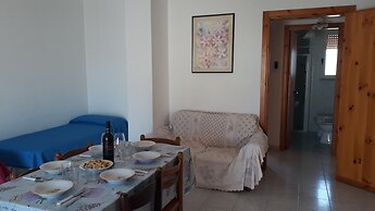 Charming Holiday Home Near The Beach With A Terrace Parking Available,