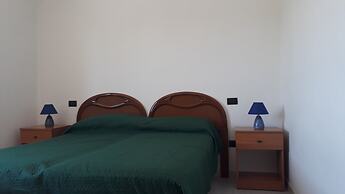 Charming Holiday Home Near The Beach With A Terrace Parking Available,