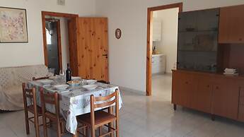 Charming Holiday Home Near The Beach With A Terrace Parking Available,