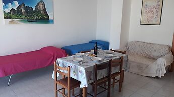 Charming Holiday Home Near The Beach With A Terrace Parking Available,