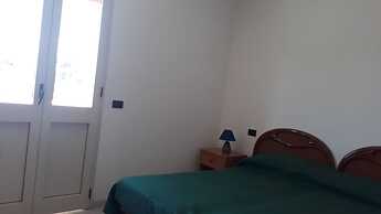 Charming Holiday Home Near The Beach With A Terrace Parking Available,