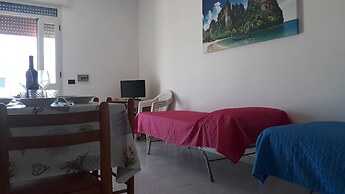 Charming Holiday Home Near The Beach With A Terrace Parking Available,