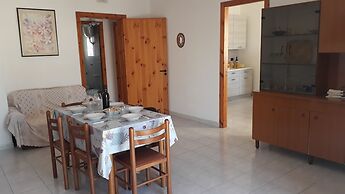 Charming Holiday Home Near The Beach With A Terrace Parking Available,