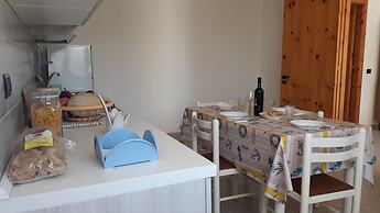 Charming Holiday Home Near The Beach With A Terrace Parking Available,