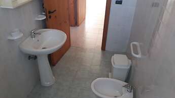 Charming Holiday Home Near The Beach With A Terrace Parking Available,