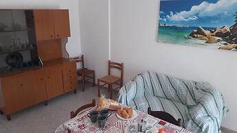 Charming Holiday Home Near The Beach With A Terrace Parking Available,