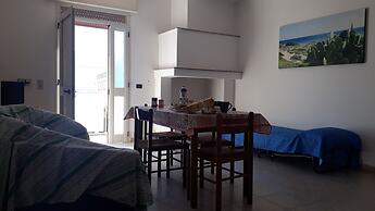 Charming Holiday Home Near The Beach With A Terrace Parking Available,