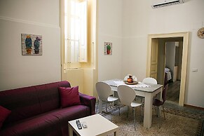 Palazzo Nicastro Guest House Red