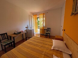 Room-s3 - Double Room With Private Bathr