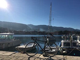 Room-s4 - Double Room in the Centre of J