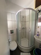 Room-s1 - Double Room With Ensuite Bathr