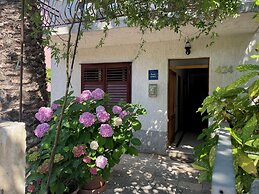 Room-s1 - Double Room With Ensuite Bathr