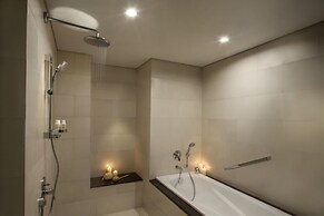 Three Bedroom Apartment, Fraser Place Setiabudi Jakarta