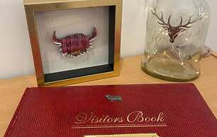 Inviting 2-bed Barn With hot tub Near Muirkirk