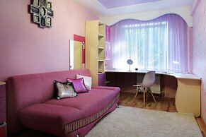 PaulMarie Apartments on Chkalova