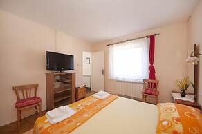 Apartments Gorana