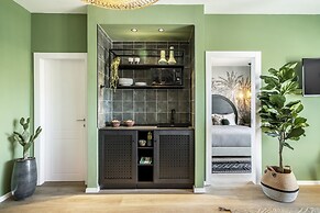 Mr. Soof - By TLV2GO