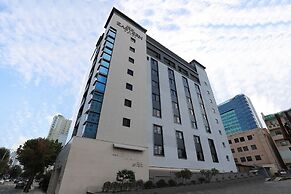 Dongdaegu Station Eastern Hotel