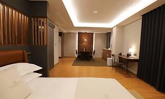 Dongdaegu Station Eastern Hotel