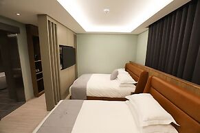 Dongdaegu Station Eastern Hotel