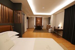 Dongdaegu Station Eastern Hotel