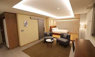 Dongdaegu Station Eastern Hotel