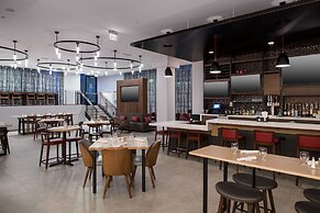 Hilton Garden Inn Madison Downtown