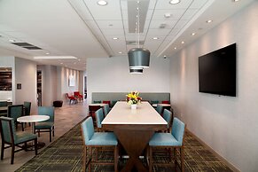 Hampton Inn Riverside March Air Force Base