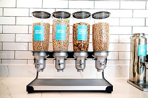 Hampton Inn Riverside March Air Force Base