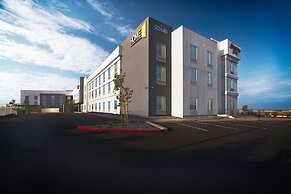 Hampton Inn Riverside March Air Force Base