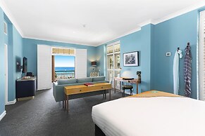 Coogee Bay Hotel