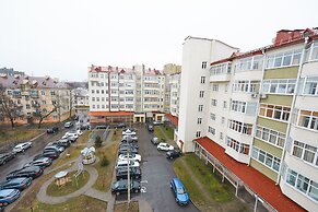 PaulMarie Apartments on prs. Lenina